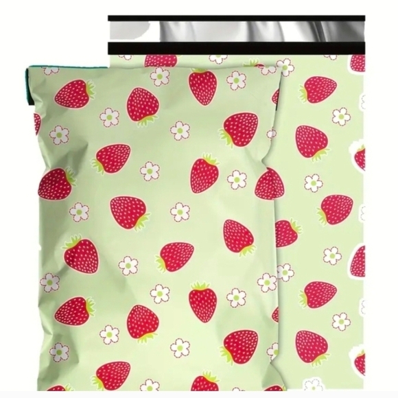 New Strawberry Cherry Poly Mailers 6x9 Set Of 10 You Get 5 Of Each - Picture 3 of 3